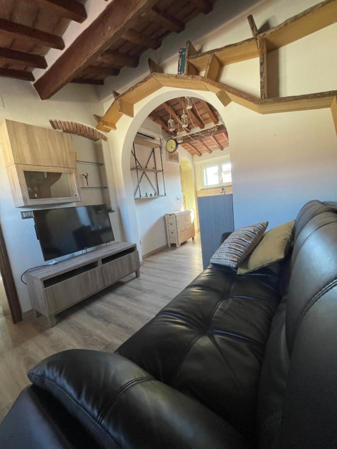 Apartmán Il Cappellaio Matto Livorno Exteriér fotografie