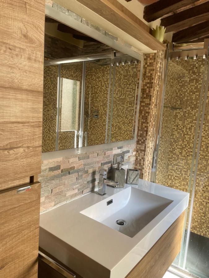 Apartmán Il Cappellaio Matto Livorno Exteriér fotografie