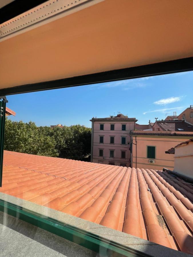 Apartmán Il Cappellaio Matto Livorno Exteriér fotografie